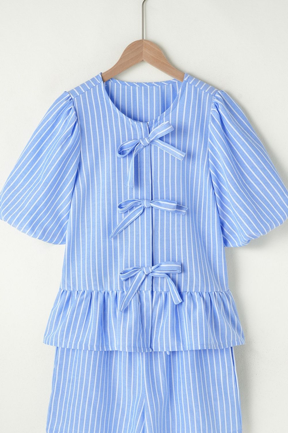 Striped Bowknot Detail Puff Sleeve Top and Shorts Set