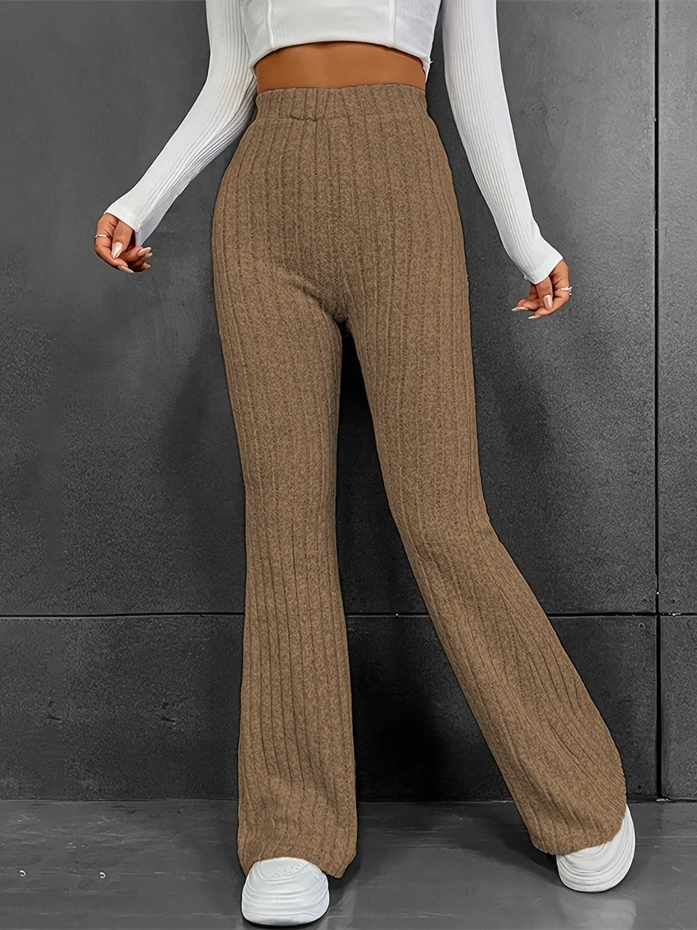 Fashionable and casual solid color micro flared high waisted pants for women