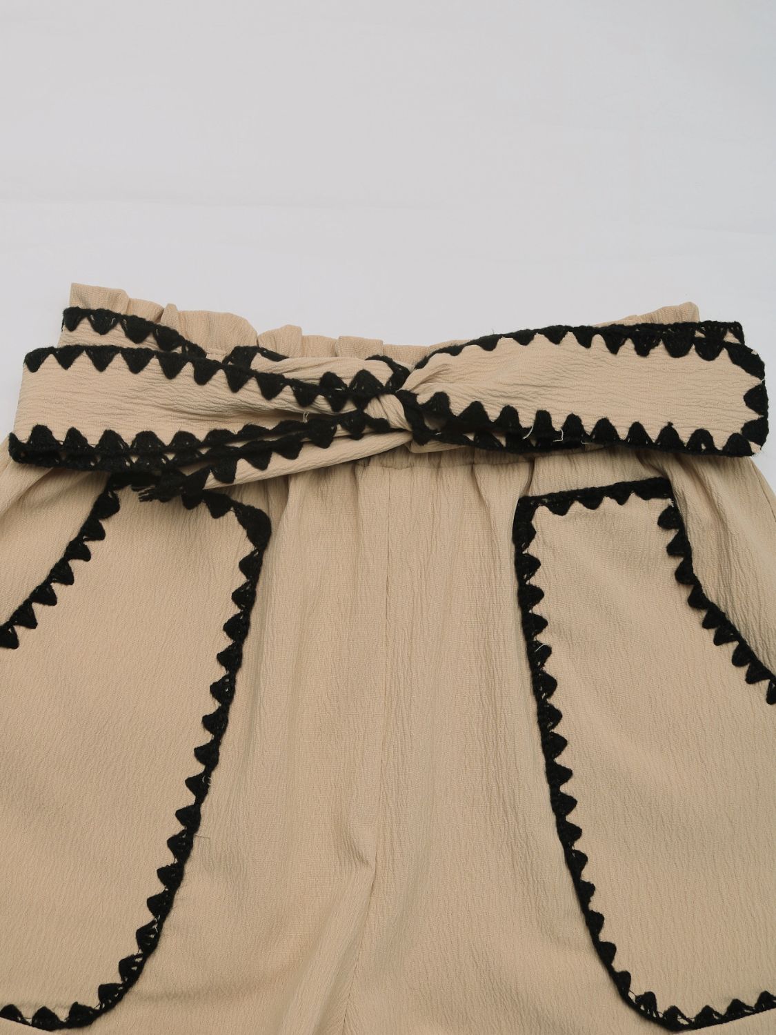 Perfee Tied Contrast Trim Shorts