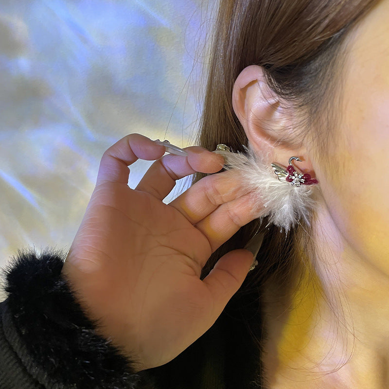 Swan Feather Snowflake Ear Stud