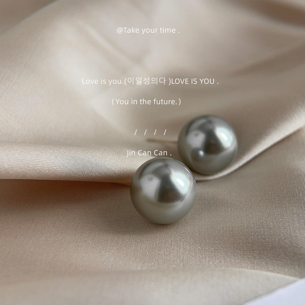 Natural Shell Pearl Earrings Gray Ear Stud