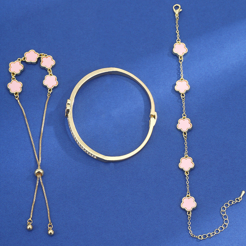 Lucky Flower Lace Bracelet Set