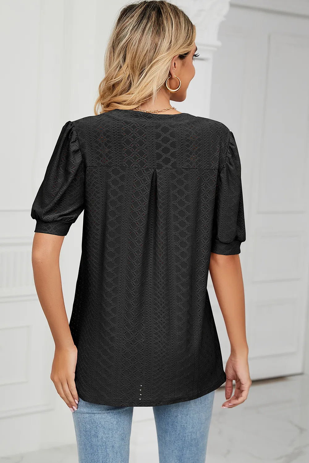 Casual V-neck solid color hollow bubble sleeve loose T-shirt top for women