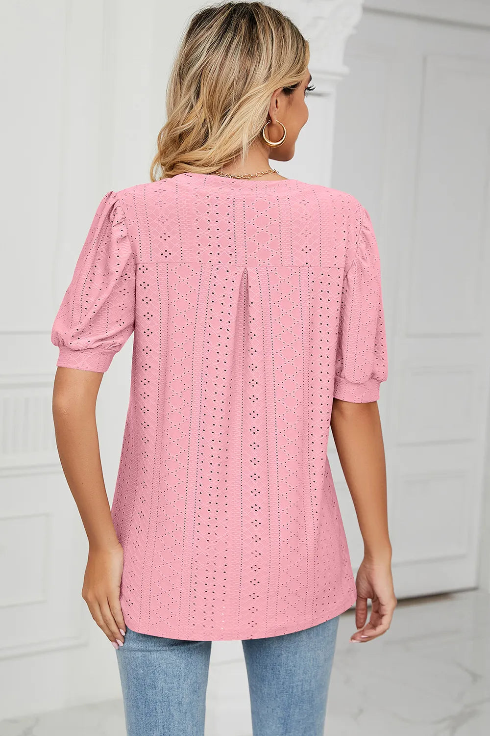 Casual V-neck solid color hollow bubble sleeve loose T-shirt top for women