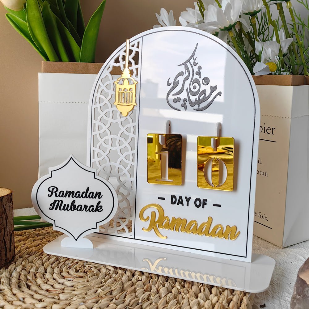 Creative Ramadan Countdown Acrylic Ornament (MAC381)