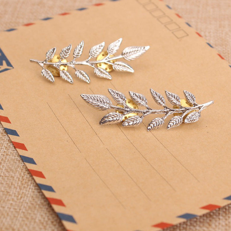 Leaf-Shaped Elegance Shirt Collar Pin